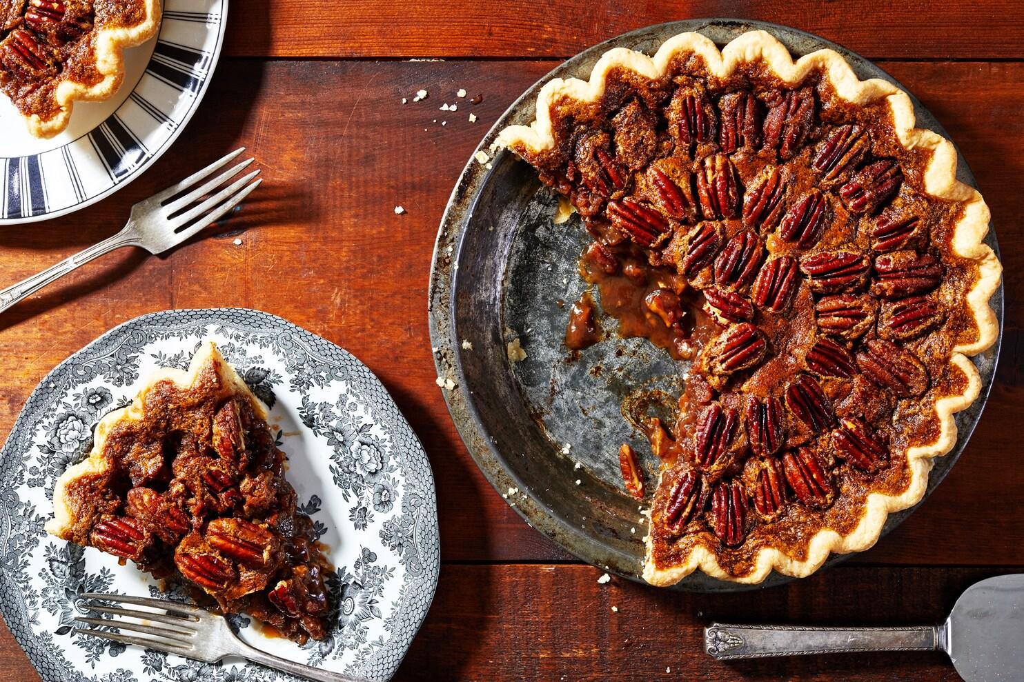 Irresistible Sherry Spiked Pecan Pie: A Perfect Holiday Treat